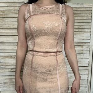 BEBE LACE COCKTAIL MIDI DRESS IN LIGHT PINK SIZE SMALL LIKE NEW